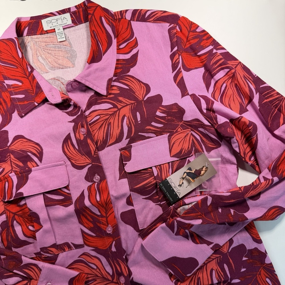 Sofia Vergara jeans NWT Long Sleeve Button Up Purple Red Medium‎